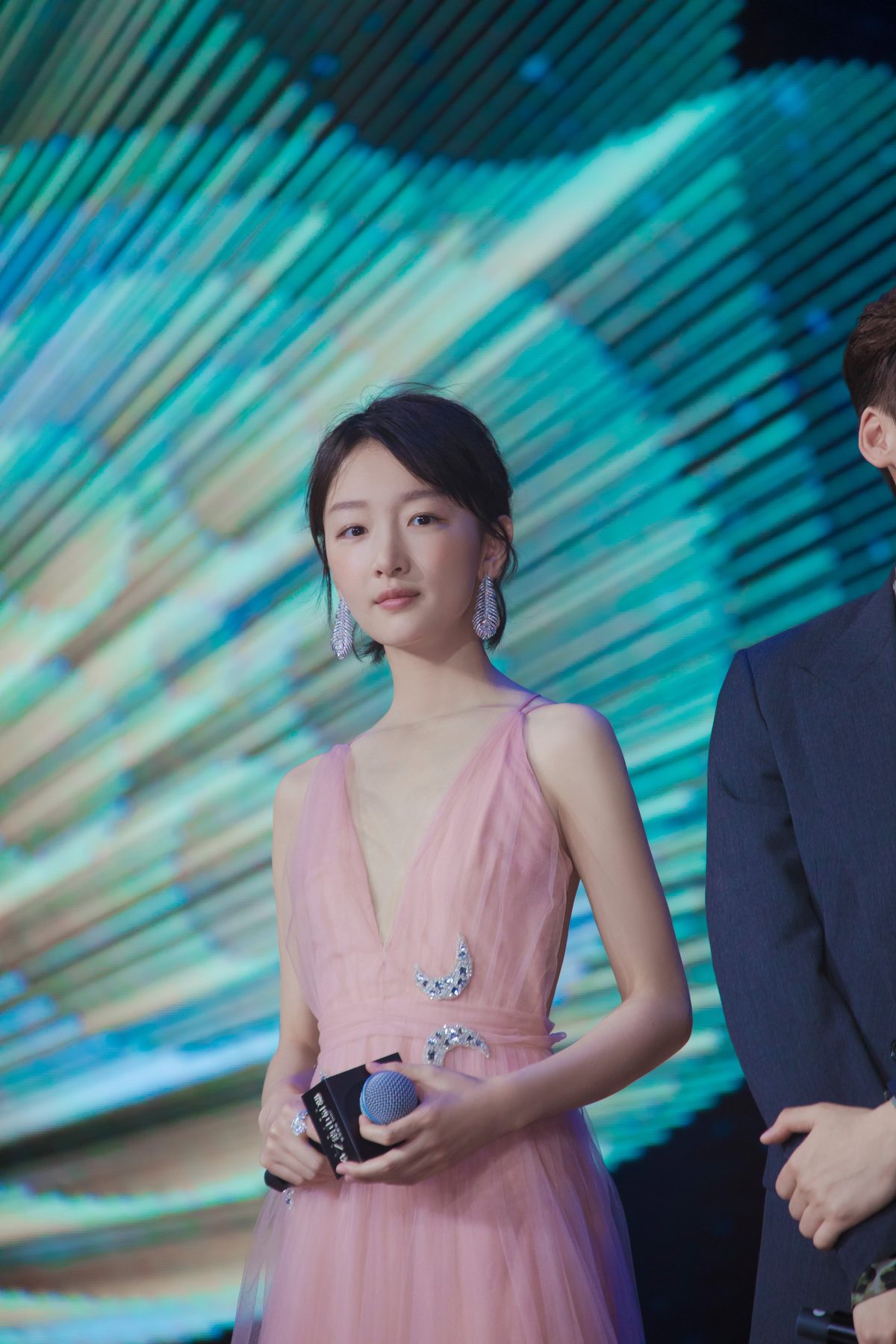 Dongyu Zhou HD画像/フォトギャラリーダウンロード #1914434
