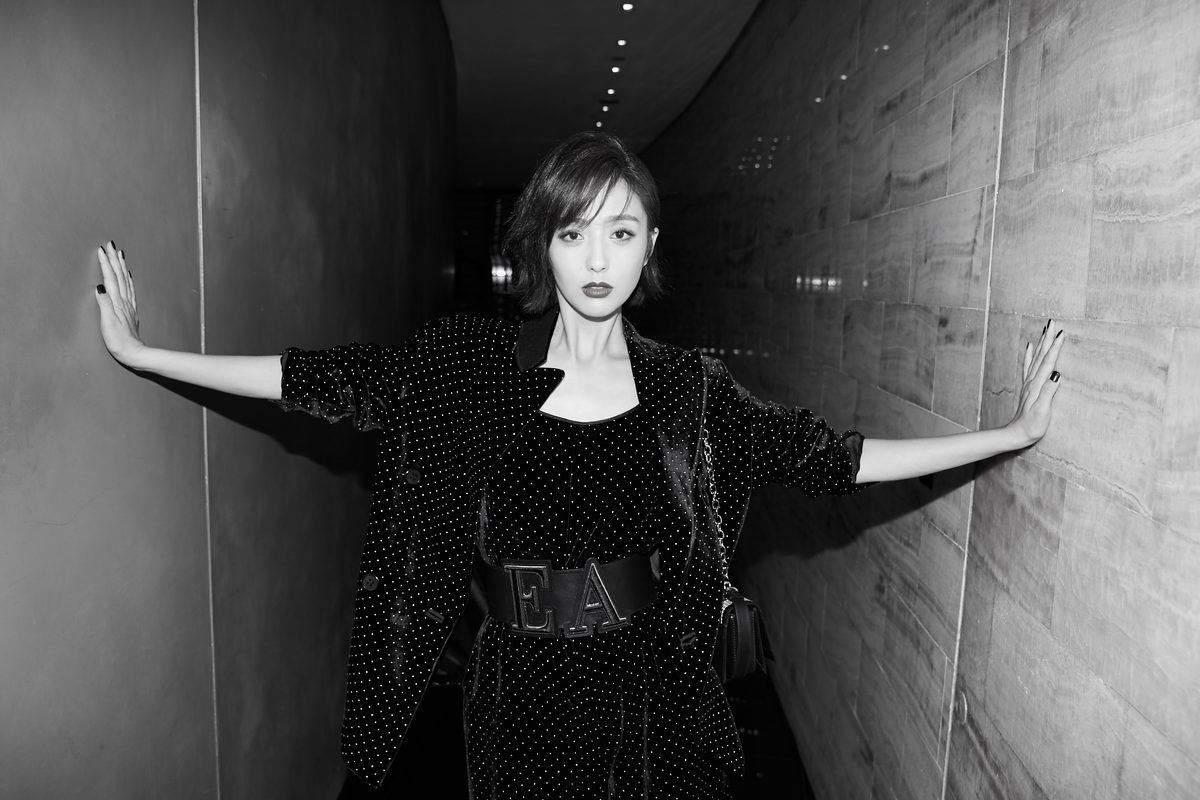 Liya Tong HD Images/Photo Gallery Download #6881779