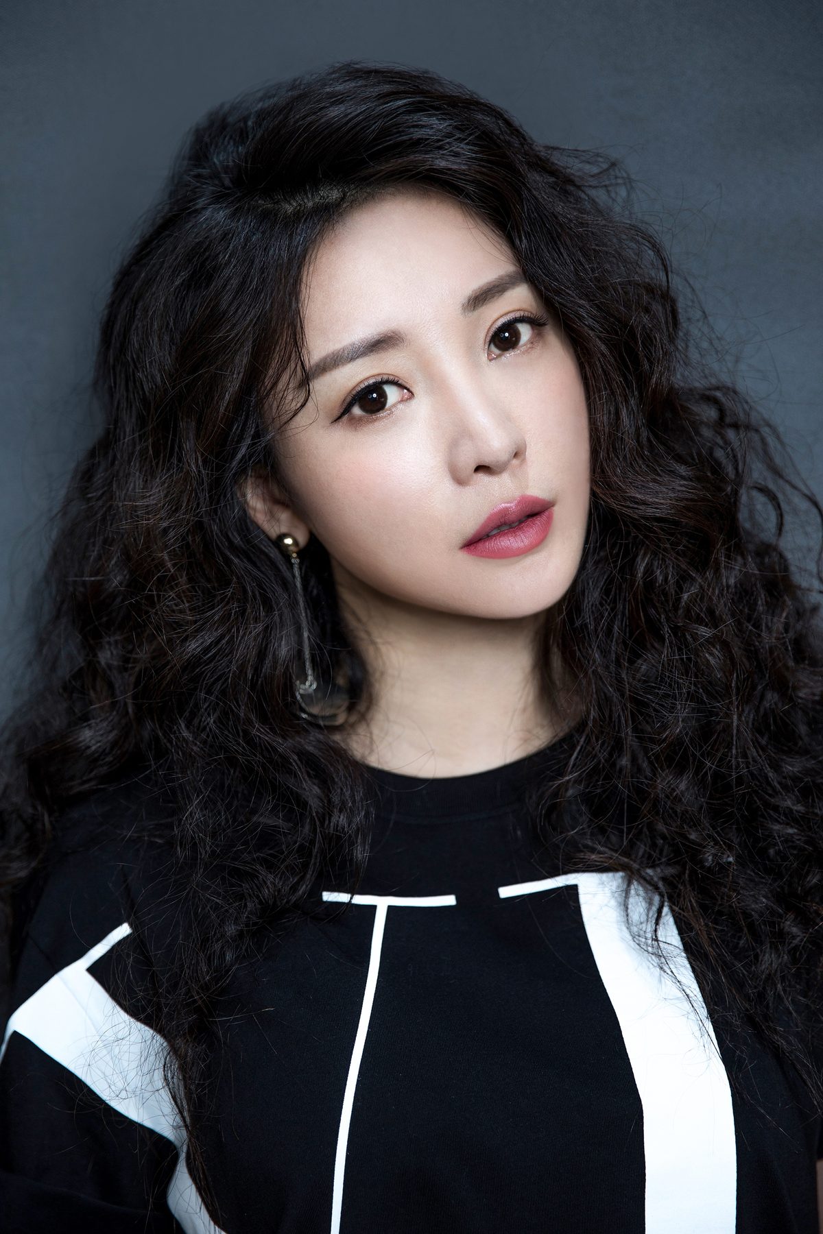 류옌 HD 이미지/사진 갤러리 다운로드 #1972757
