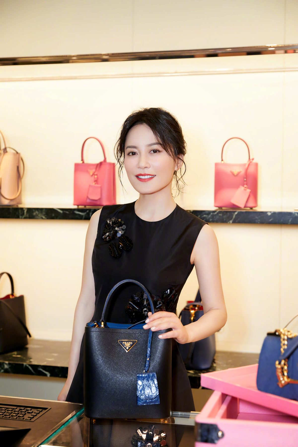 Feihong Yu HD Images/Photo Gallery Download #1688940