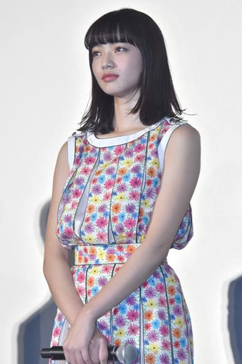 고마츠 나나 HD 이미지/사진 갤러리 다운로드 #3896561