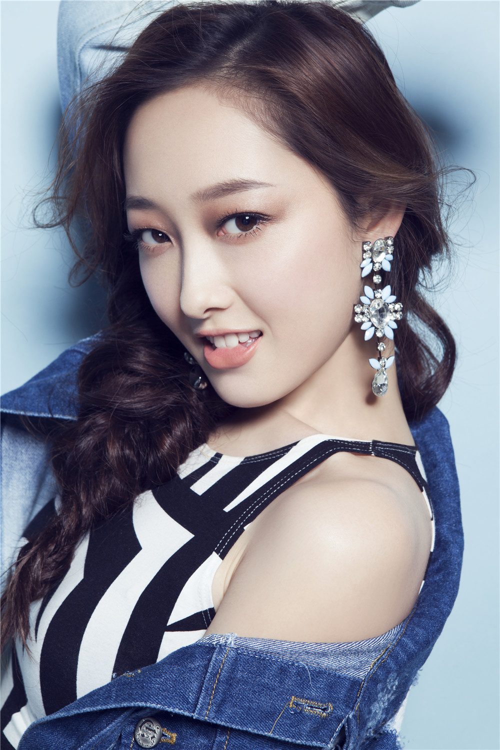 장몽첩 HD 이미지/사진 갤러리 다운로드 #7064080