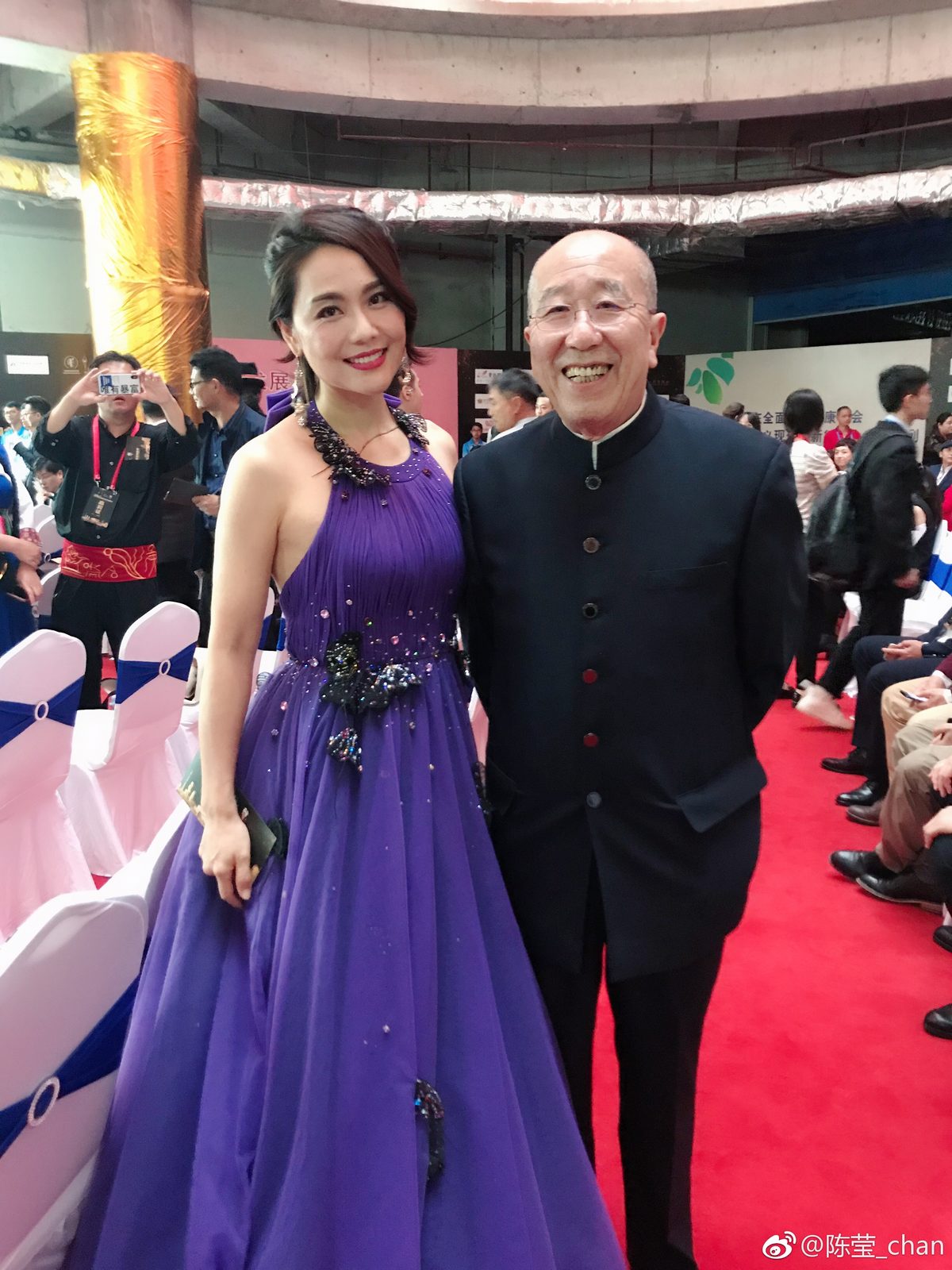진영 HD 이미지/사진 갤러리 다운로드 #6795321
