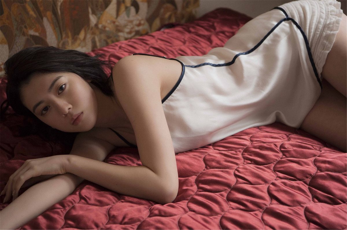 三吉彩花 高清写真/照片下载 #9568927
