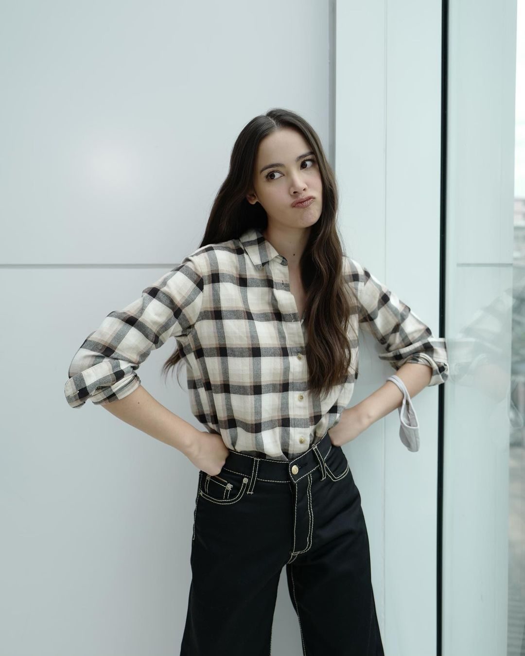 Urassaya Sperbund HD Images/Photo Gallery Download #6482548