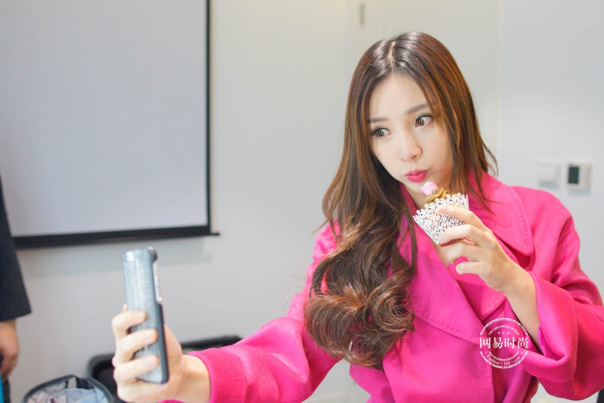 Yan Liu HD Images/Photo Gallery Download #1976475