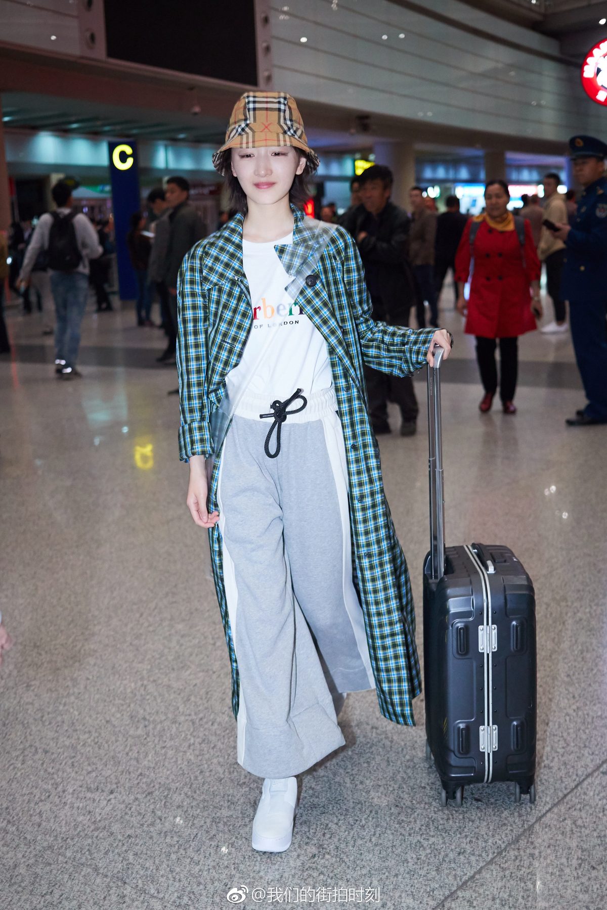 Dongyu Zhou HD Images/Photo Gallery Download #1909147