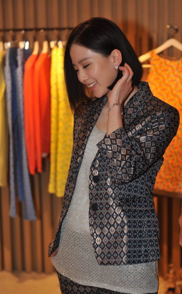 Shi Shi Liu HD Images/Photo Gallery Download #7105617