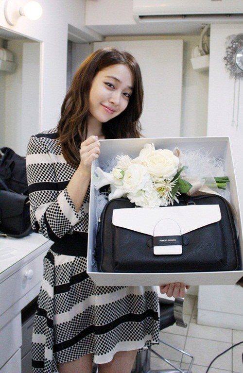 Lee Min-Jung HD Images/Photo Gallery Download #7046276