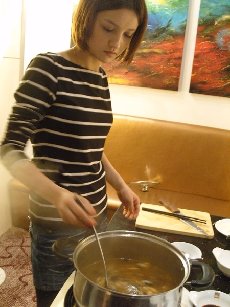 Alice Rehemutula HD 이미지/사진 갤러리 다운로드 #3505617