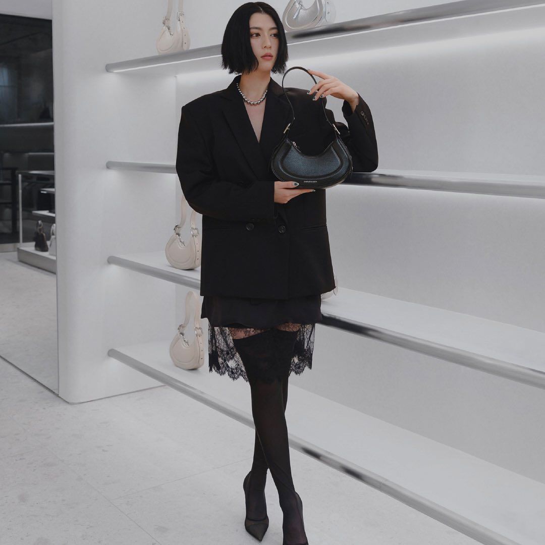 三吉彩花 高清写真/照片下载 #9568754