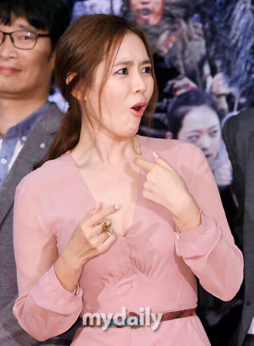 손예진 HD 이미지/사진 갤러리 다운로드 #1689830