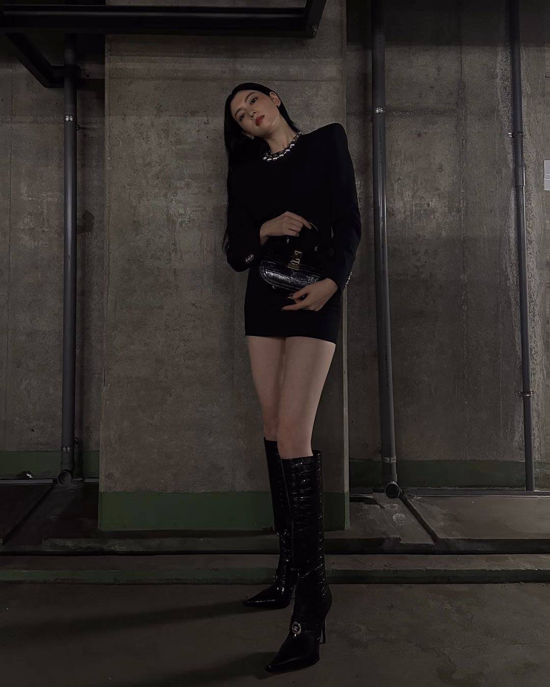 三吉彩花 高清写真/照片下载 #9569160