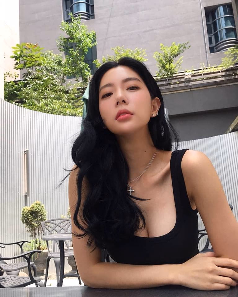 클라라 HD 이미지/사진 갤러리 다운로드 #5280552