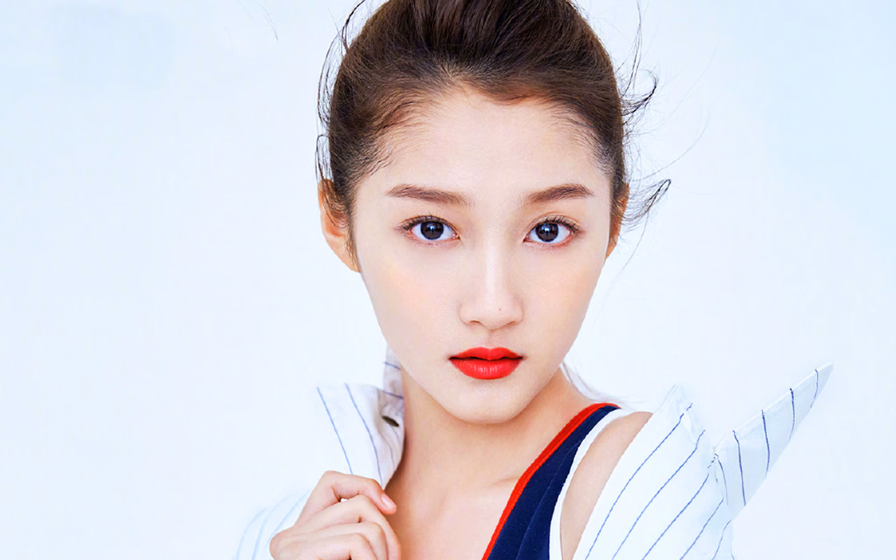 Xiaotong Guan HD Images/Photo Gallery Download #7041496
