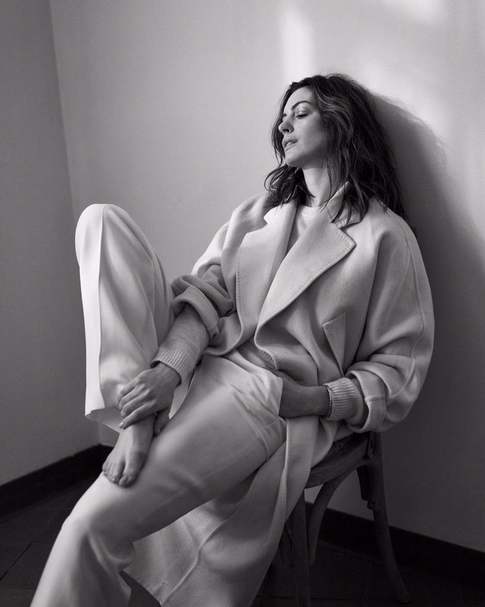 Anne Hathaway HD Images/Photo Gallery Download #12716175