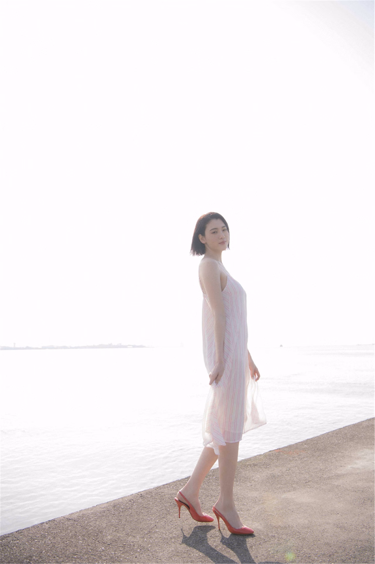 三吉彩花 高清写真/照片下载 #9569023