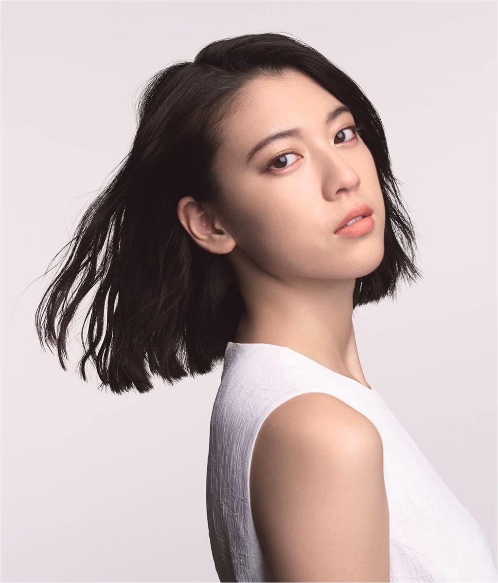 三吉彩花 高清写真/照片下载 #7100800