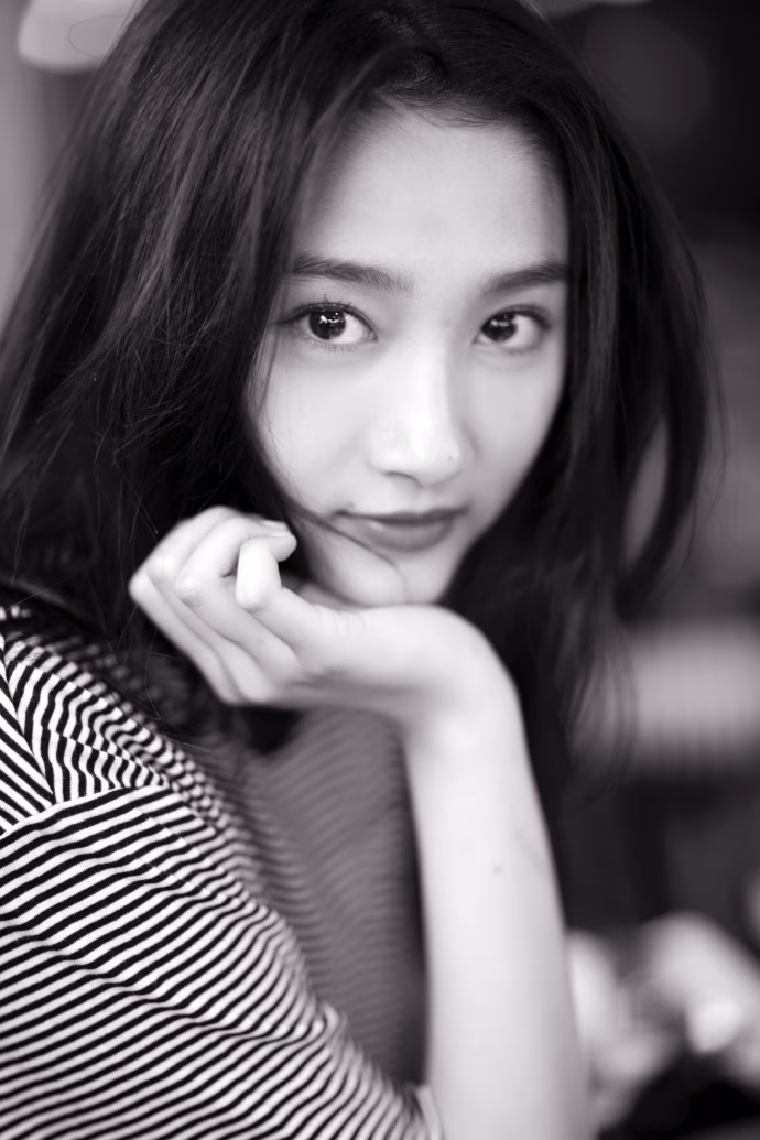 Xiaotong Guan HD Images/Photo Gallery Download #817411