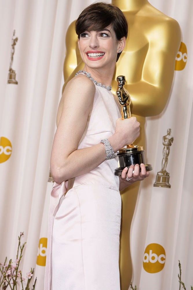 Anne Hathaway HD Images/Photo Gallery Download #12717858