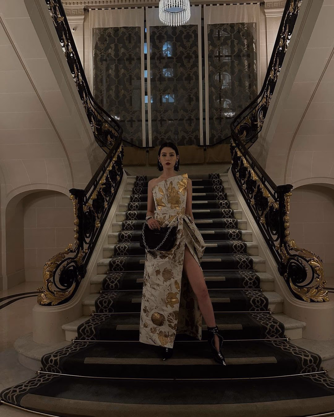 三吉彩花 高清写真/照片下载 #9569233