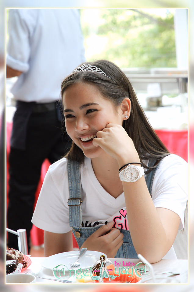 Urassaya Sperbund HD Images/Photo Gallery Download #6202517