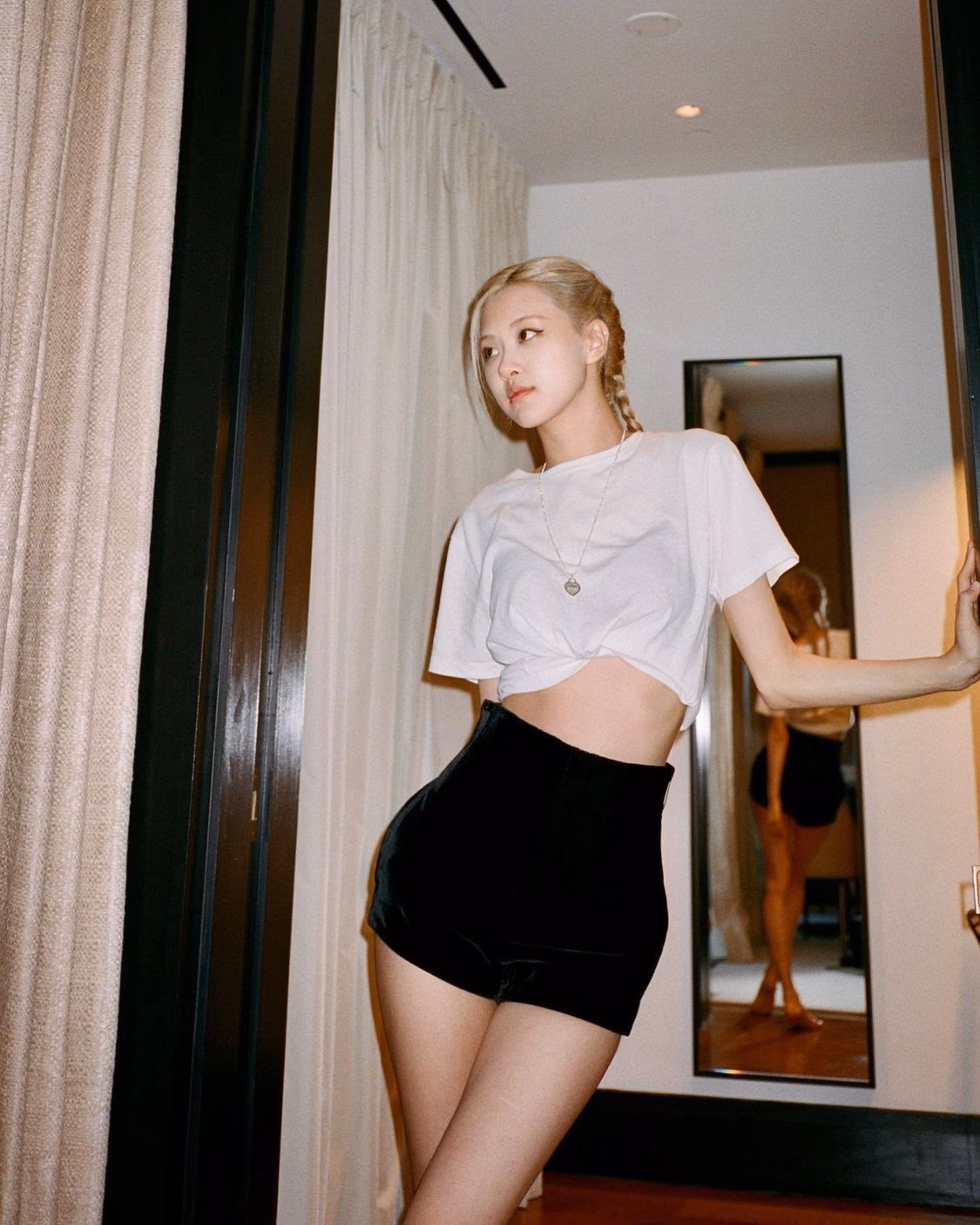 Rosé HD Images/Photo Gallery Download #6658727