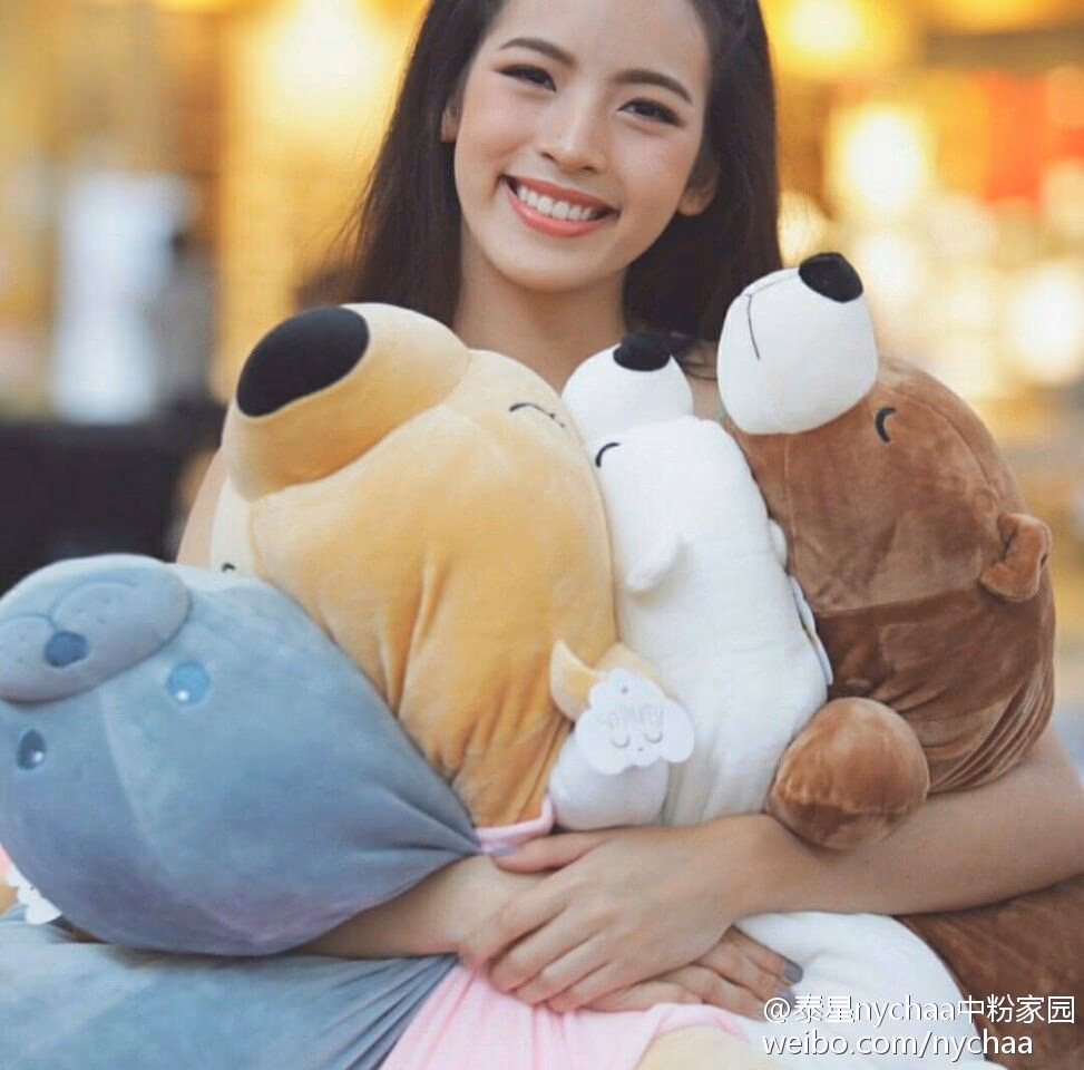 娜塔妮查·纳瓦塔纳瓦尼 高清写真/照片下载 #9279915