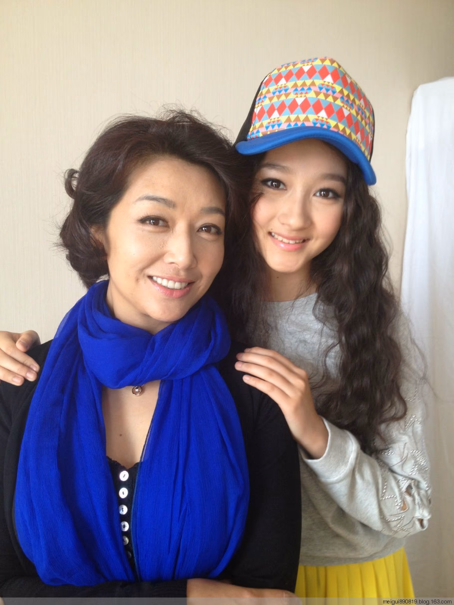Xiaotong Guan HD Images/Photo Gallery Download #7097424