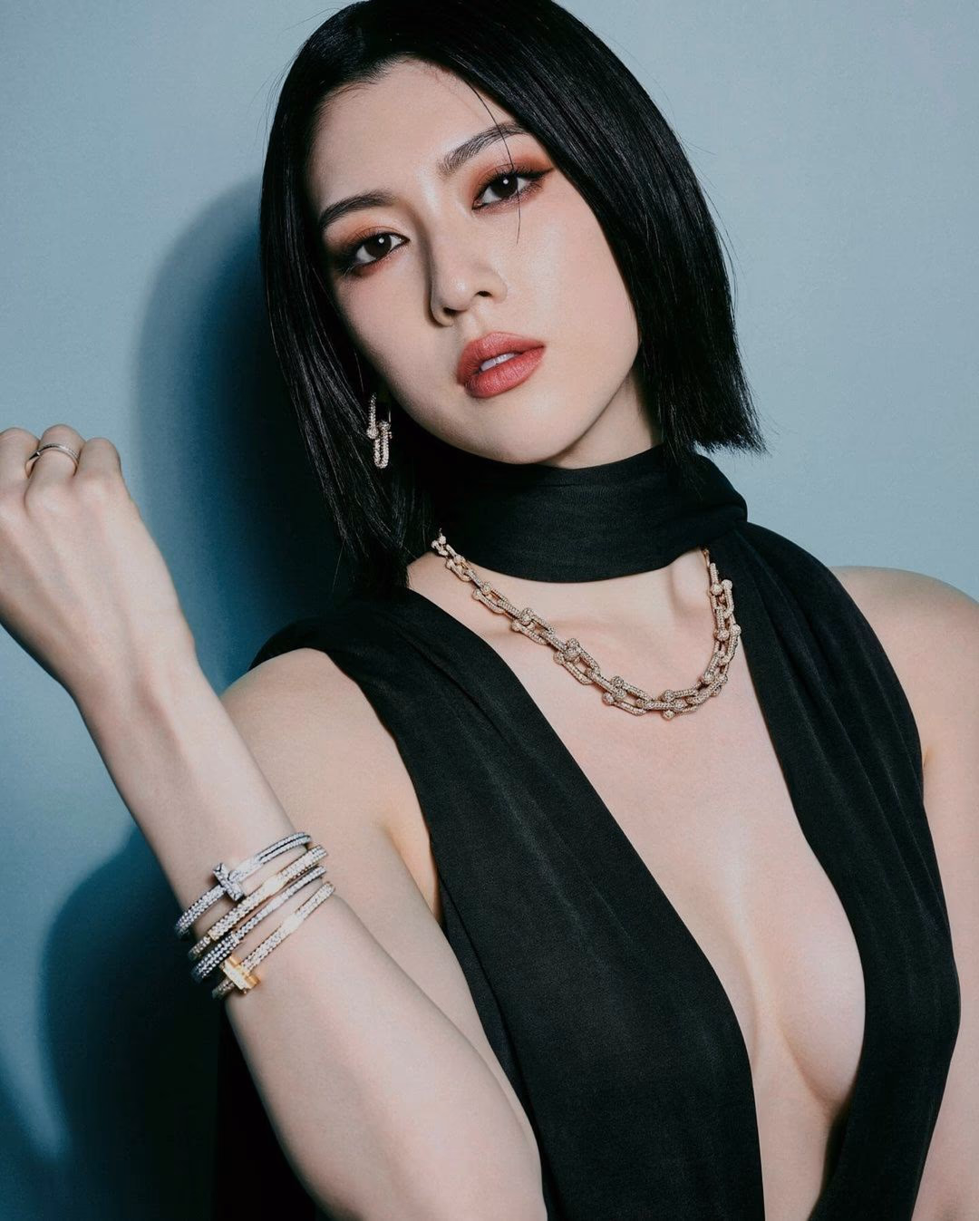 三吉彩花 高清写真/照片下载 #9566660