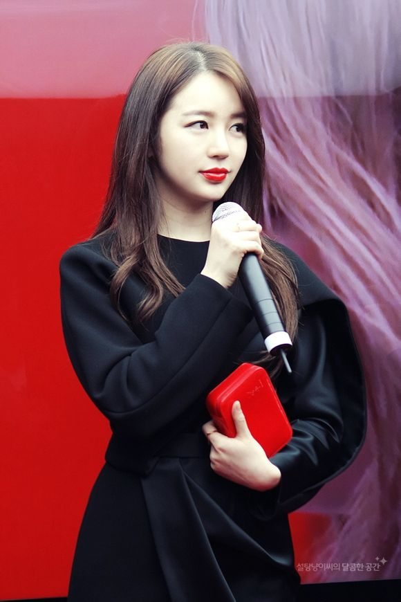 윤은혜 HD 이미지/사진 갤러리 다운로드 #1572595