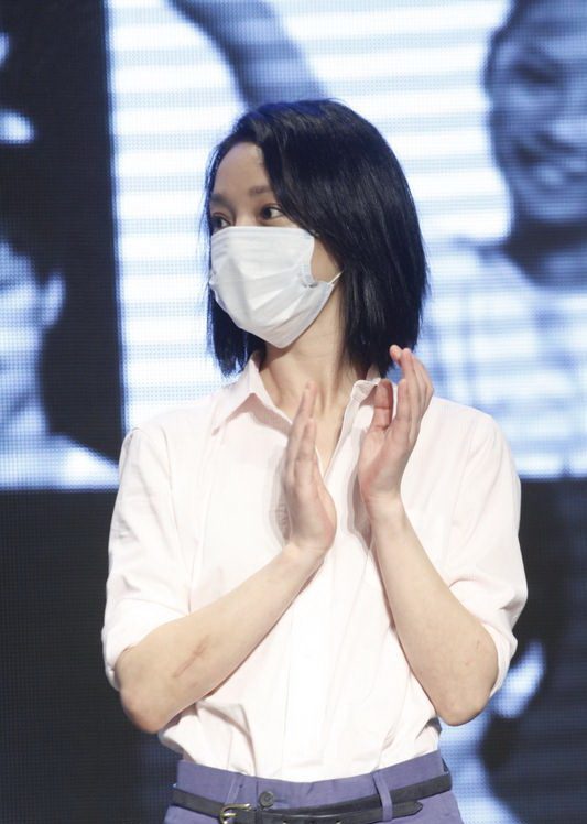 Xun Zhou HD Images/Photo Gallery Download #750968
