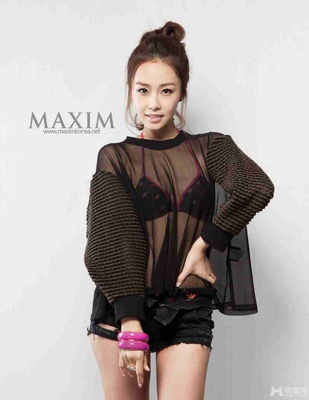 Soo-Hyun Hong HD Images/Photo Gallery Download #1641533