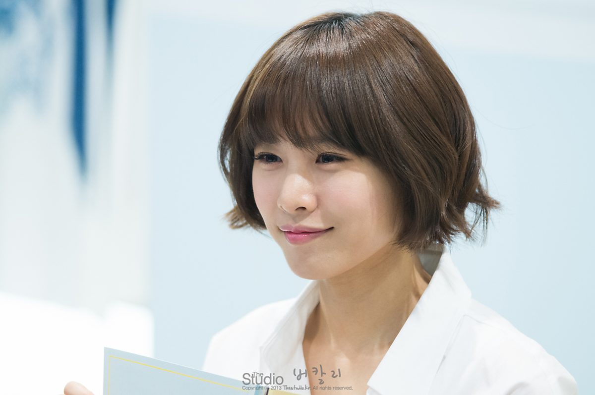 Yun-hie Jo HD Images/Photo Gallery Download #1554317