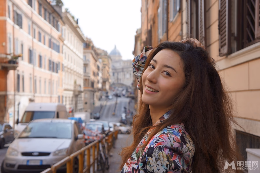 周庭伊 高清写真/照片下载 #3432670