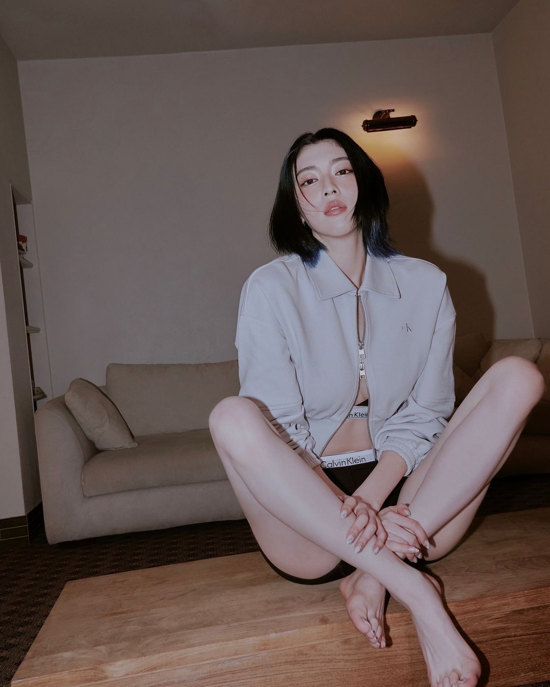 三吉彩花 高清写真/照片下载 #9566505