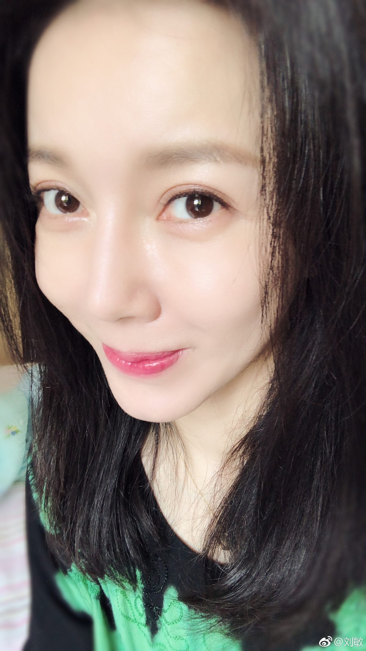 유민 HD 이미지/사진 갤러리 다운로드 #6988719