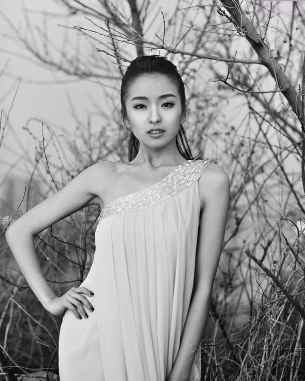 Danni Zhong HD Images/Photo Gallery Download #3319426