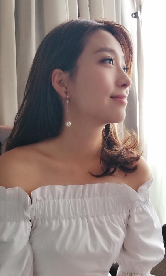 Elaine Yiu HD Images/Photo Gallery Download #1379009