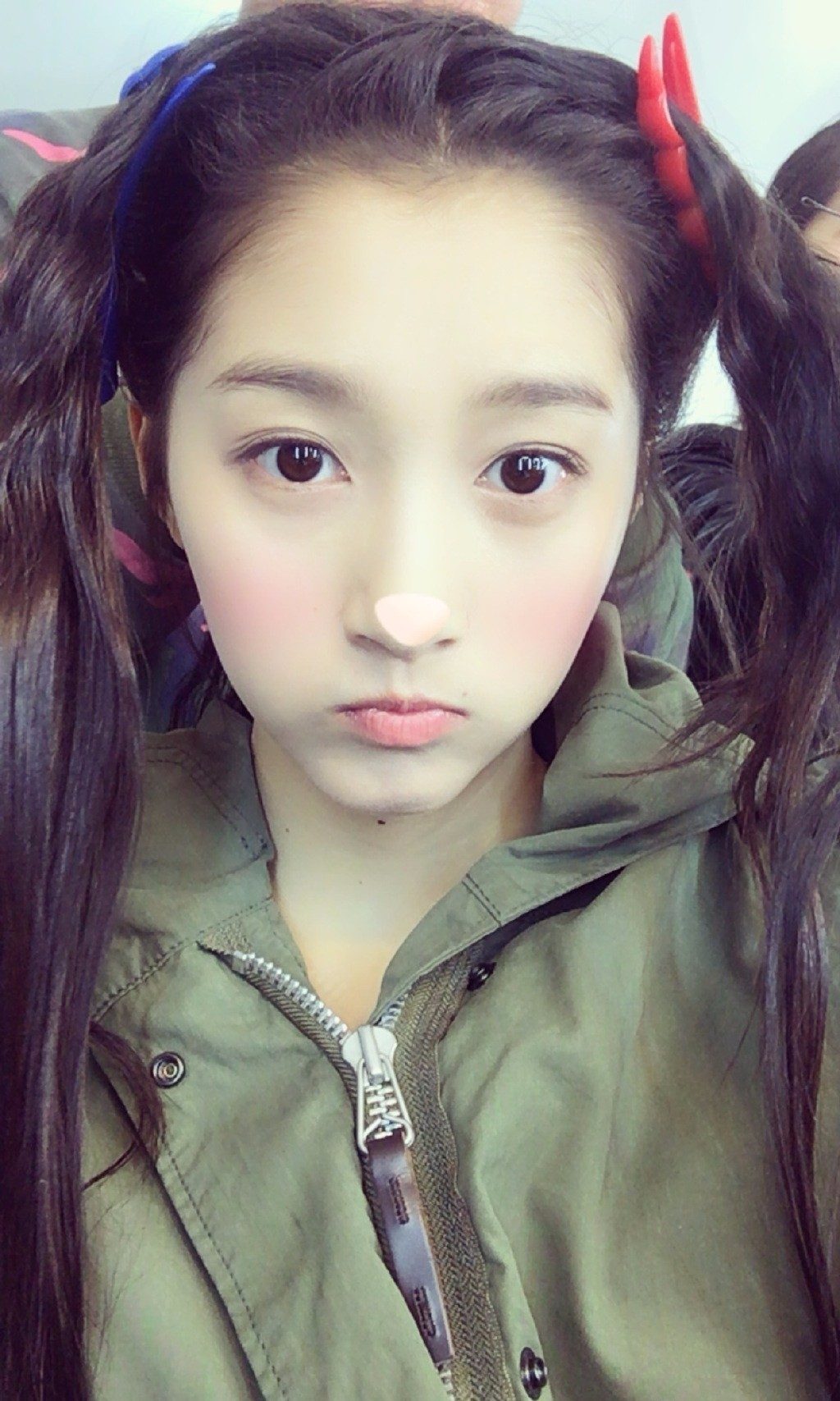 Xiaotong Guan HD Images/Photo Gallery Download #7041249