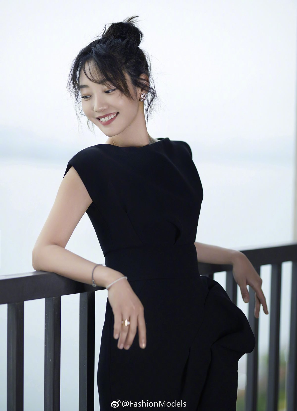 Baihe Bai HD Images/Photo Gallery Download #7091317