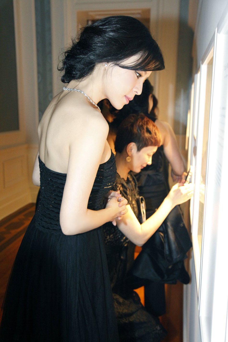 Jingchu Zhang HD Images/Photo Gallery Download #7174003