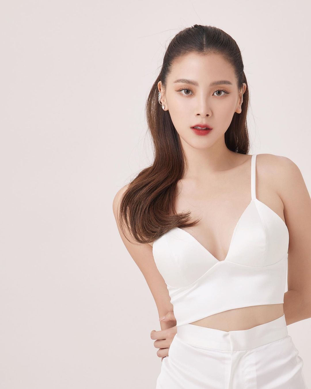 Pimchanok Leuwisetpaibul HD Images/Photo Gallery Download #9198337
