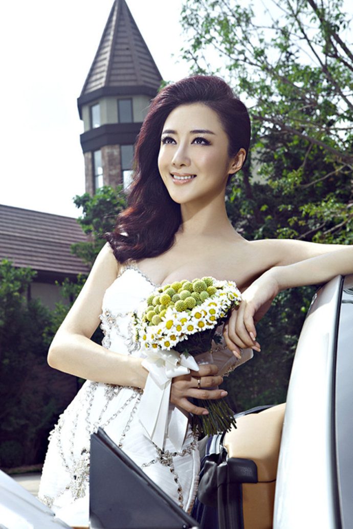 Yixiao Li HD 이미지/사진 갤러리 다운로드 #6642775