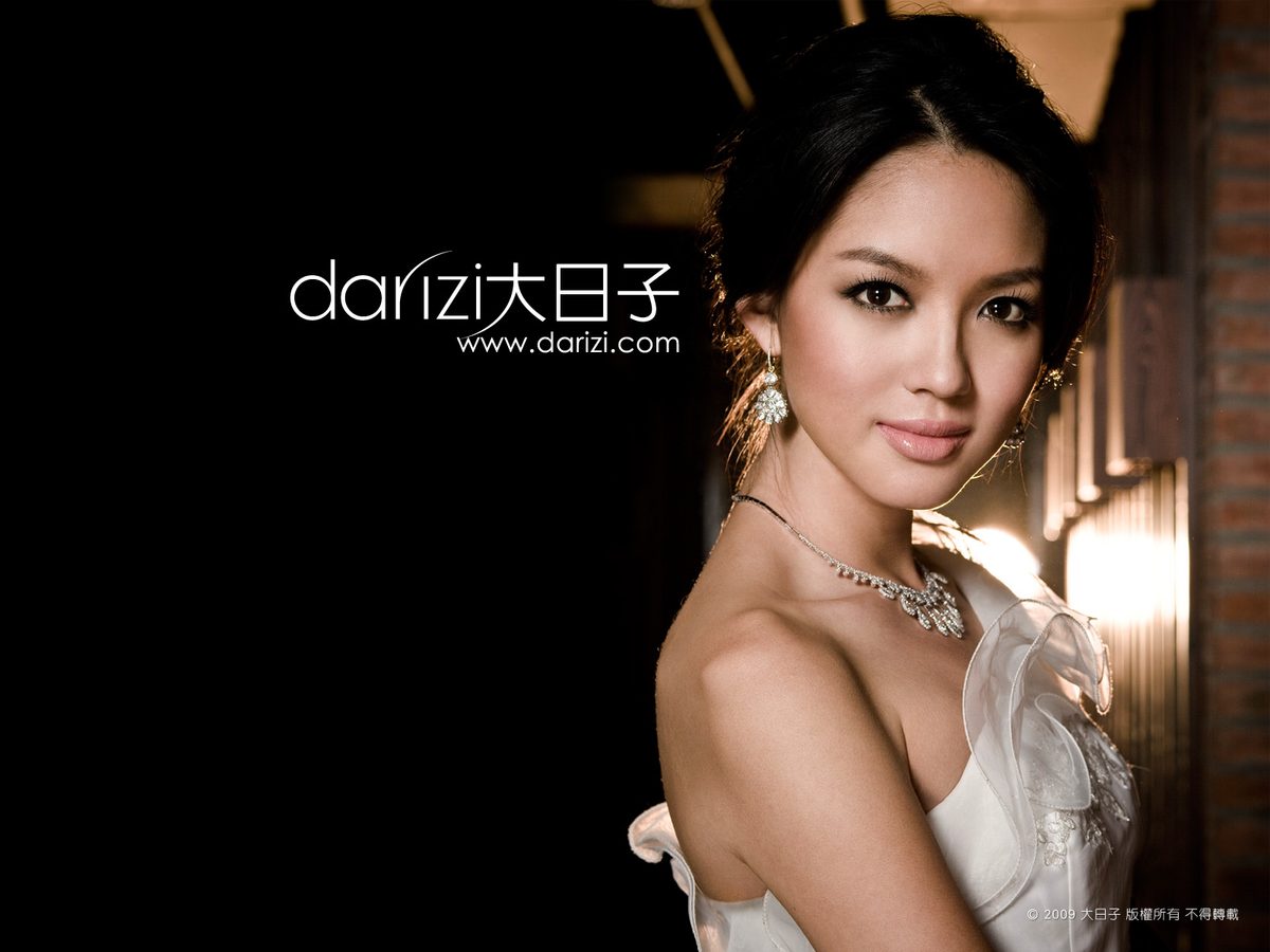 Zilin Zhang HD Images/Photo Gallery Download #2005440
