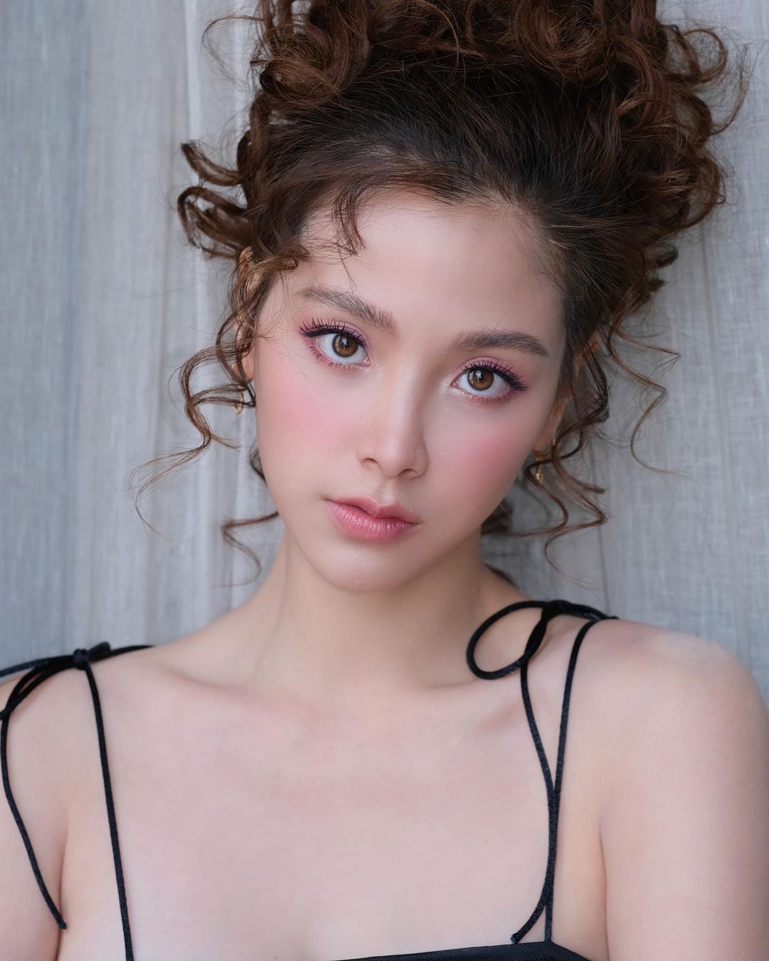 Pimchanok Leuwisetpaibul HD Images/Photo Gallery Download #9199592