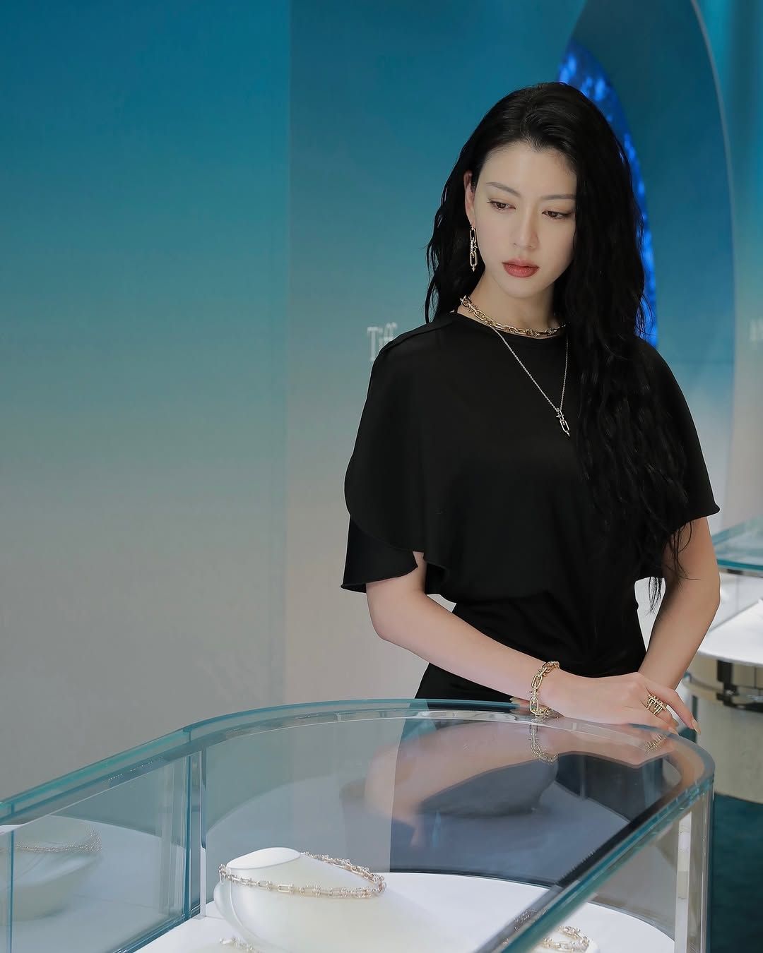 三吉彩花 高清写真/照片下载 #9567563