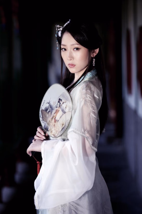 조형월 HD 이미지/사진 갤러리 다운로드 #3439726