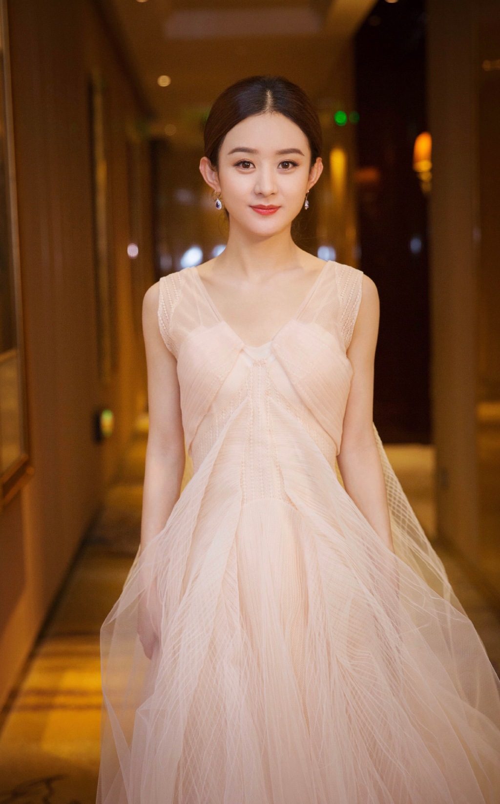Zanilia Zhao HD Images/Photo Gallery Download #813119
