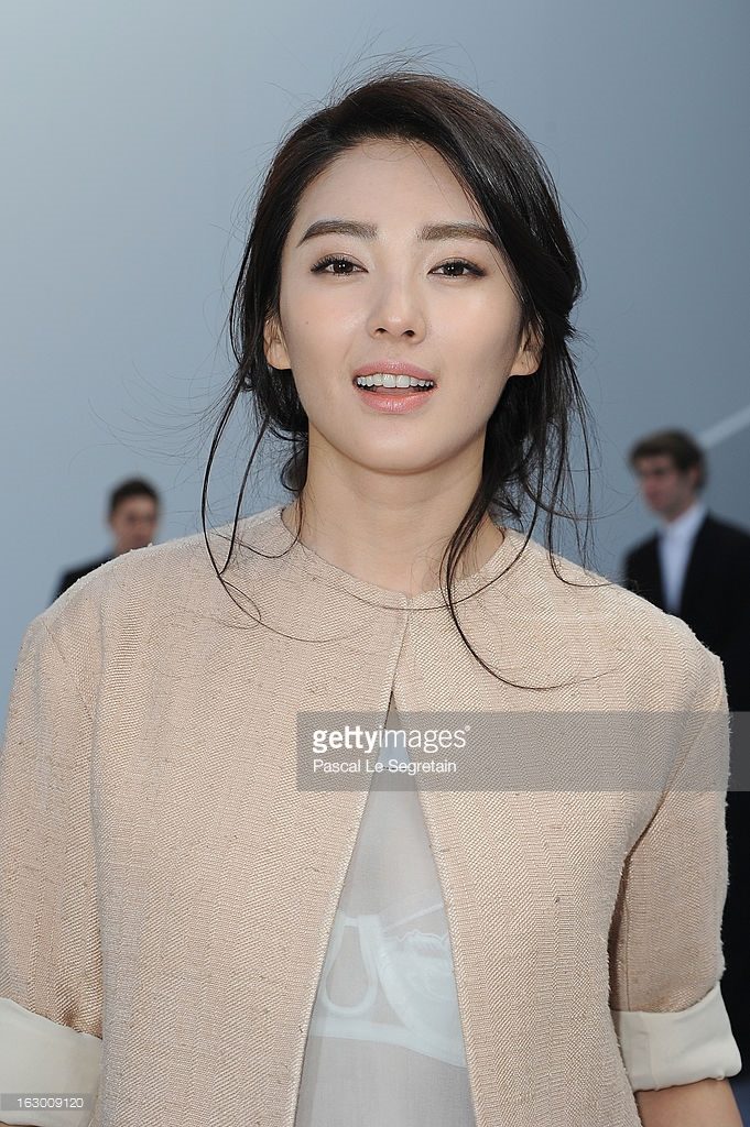 Yuqi Zhang HD Images/Photo Gallery Download #6664597